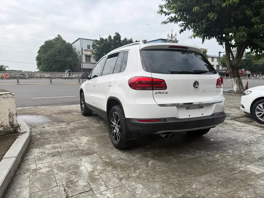 Volkswagen Tiguan — миниатюра 12