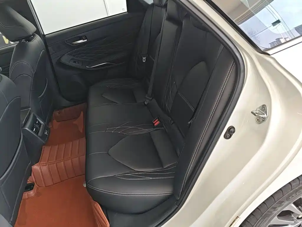 Toyota Avalon — миниатюра 17
