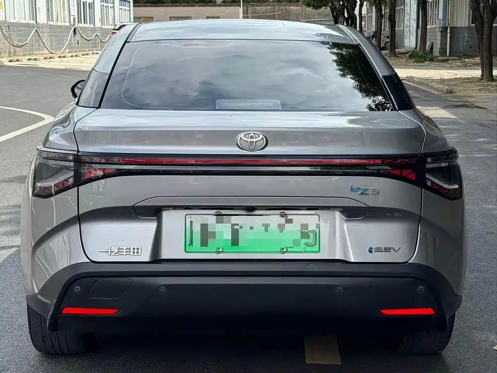 Toyota bZ3 — миниатюра 14