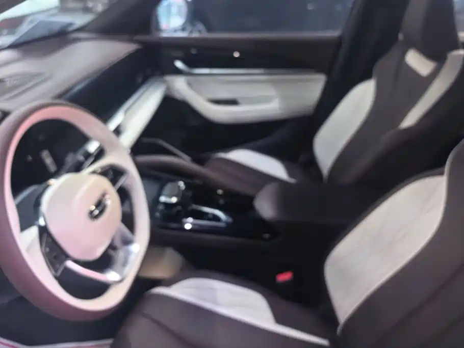 Geely Xingyue L — миниатюра 9