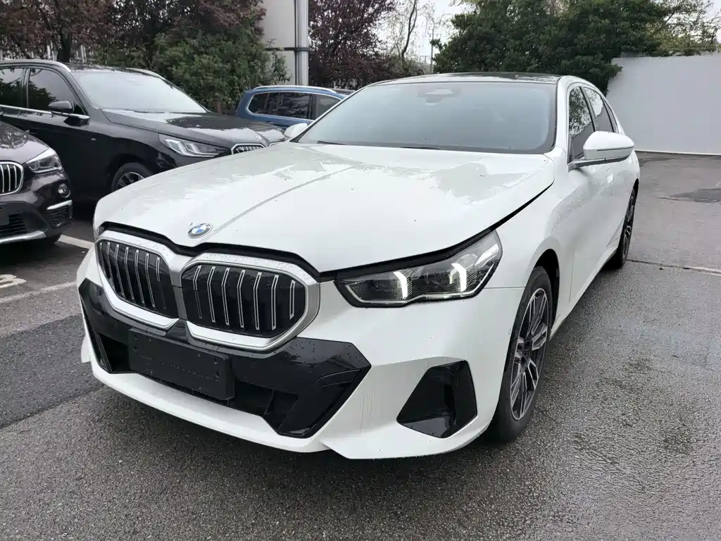 BMW 5 Series 2026