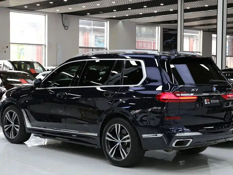 BMW X7 xDrive40i Premium Type M Sport Package, фото 24