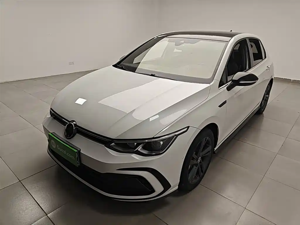 Volkswagen Golf 2021