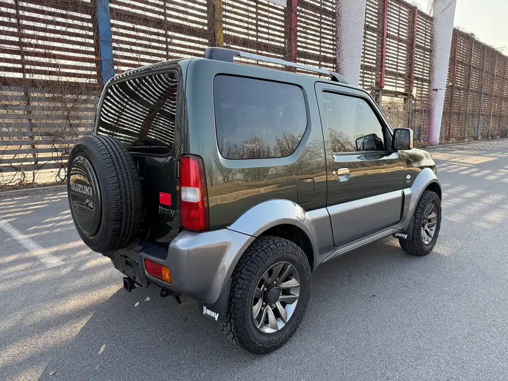 SUZUKI JIMNY