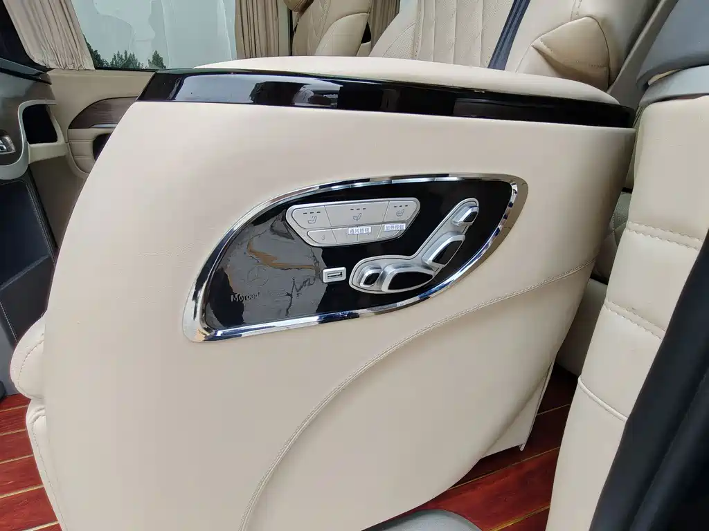 Mercedes-Benz V-Class — миниатюра 6