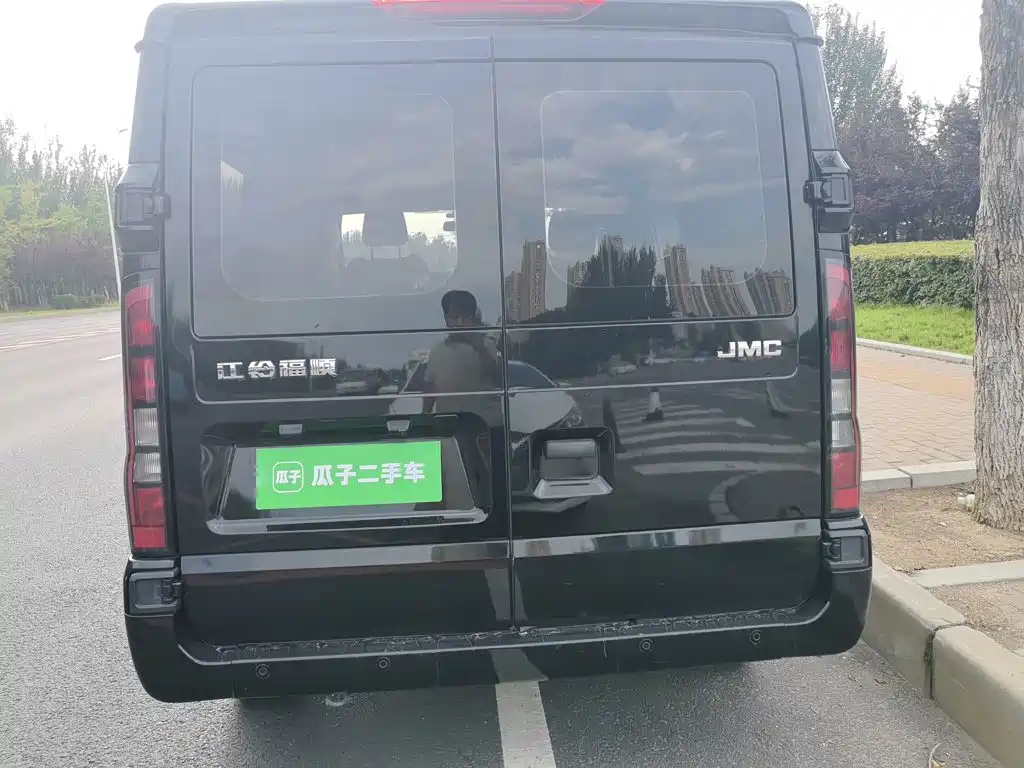 JMC JMC Fushun — миниатюра 3