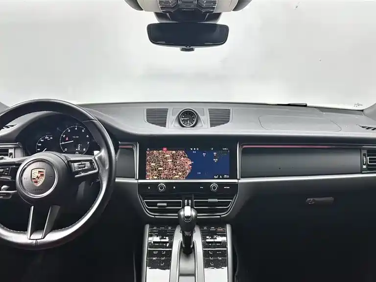 Porsche Macan — миниатюра 15