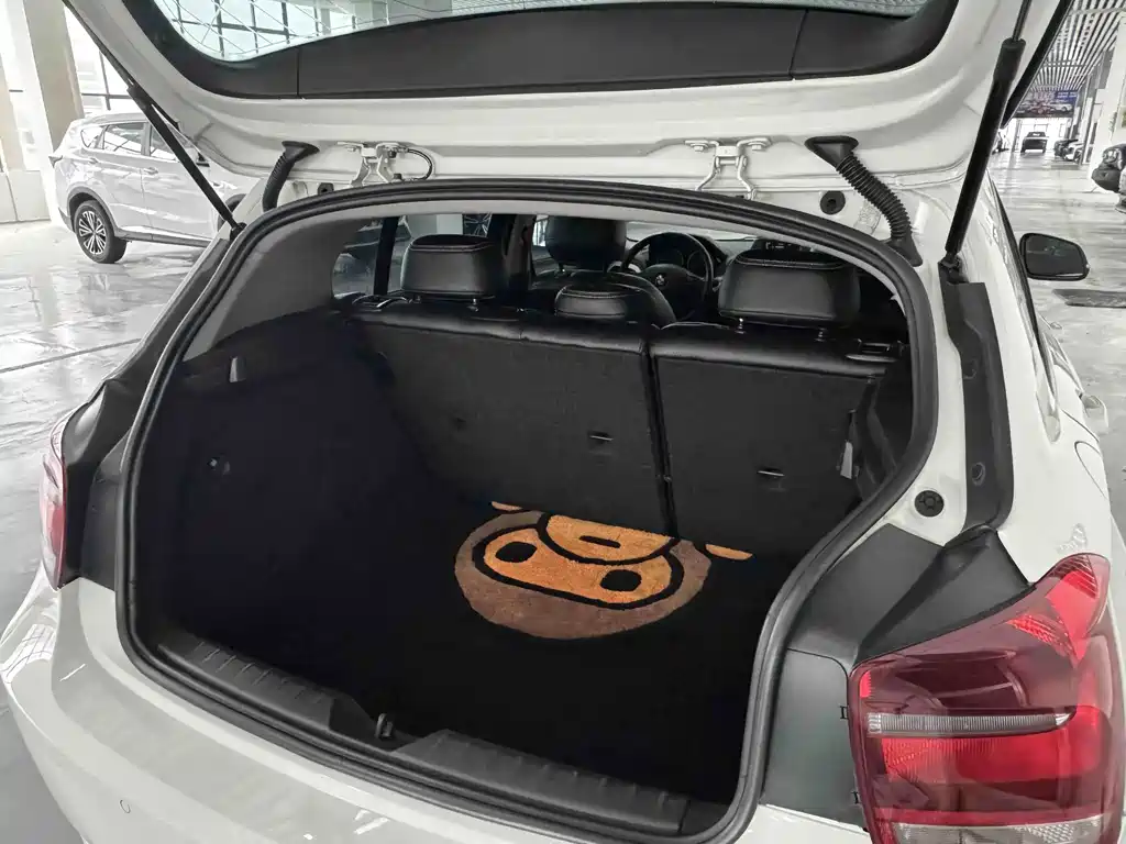 BMW 1 Series (Import) — миниатюра 9