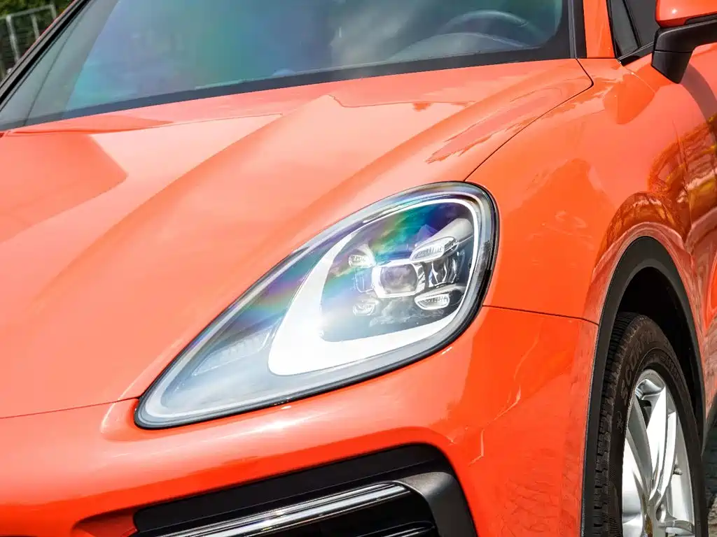 Porsche Cayenne — миниатюра 10