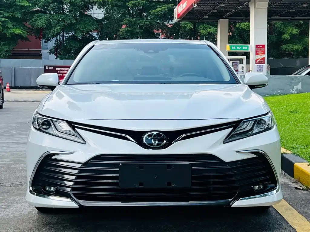 Toyota Camry 2021 2.0G Luxury