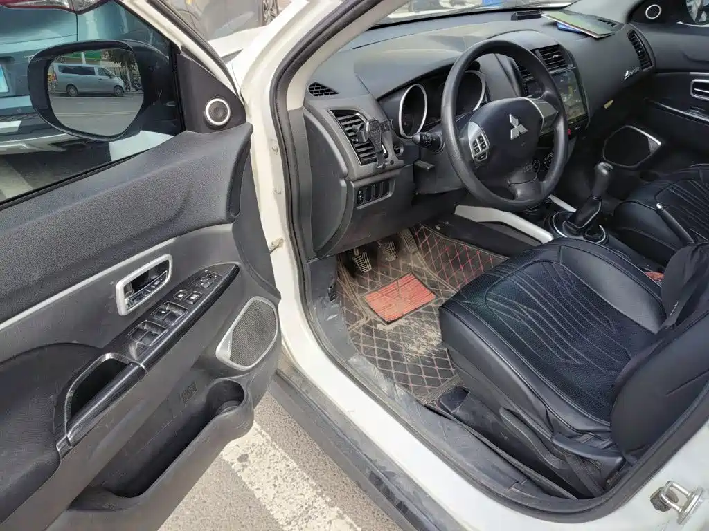 Mitsubishi ASX — миниатюра 17