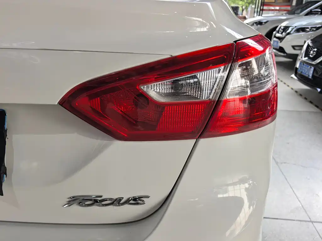 Ford Focus — миниатюра 6
