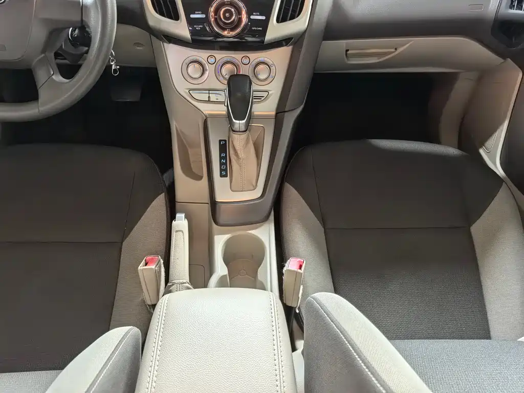 Ford Focus — миниатюра 14