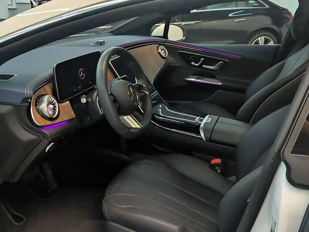Mercedes-Benz EQE — миниатюра 7