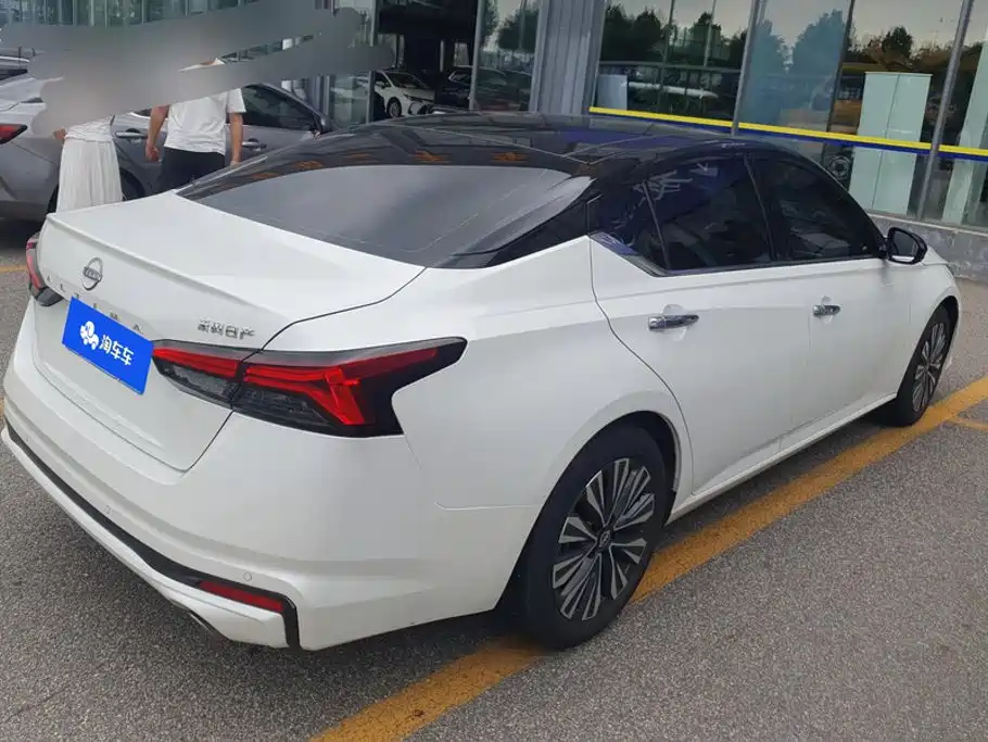 Nissan Teana — миниатюра 3