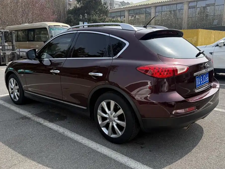 Infiniti QX50 (Import) — миниатюра 7