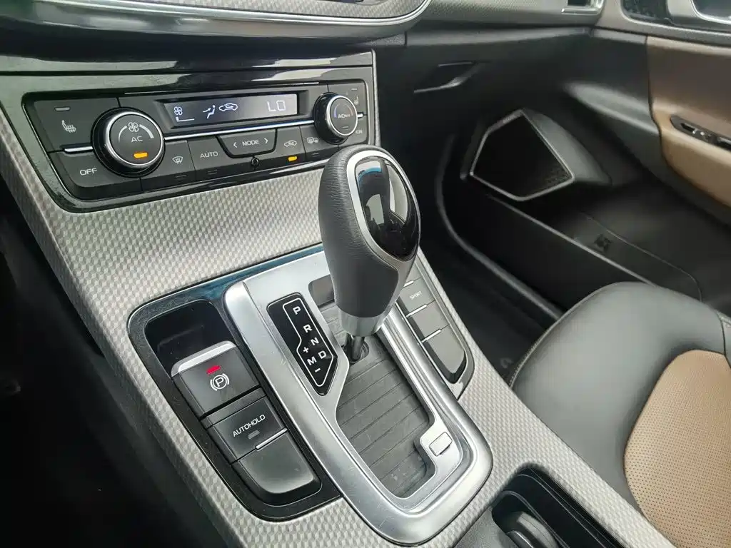 Geely Emgrand GS — миниатюра 13