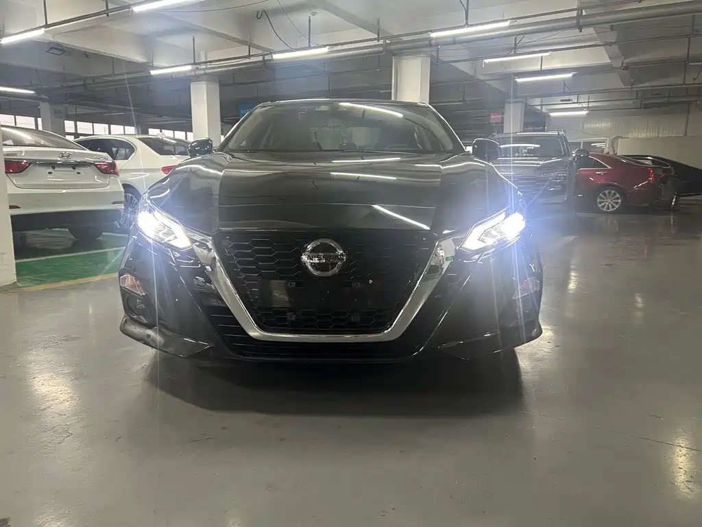 Nissan Altima 2020 2.0L XL Upper