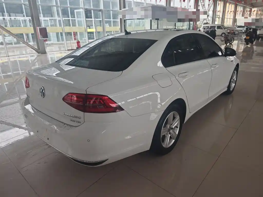 VOLKSWAGEN LINGDU