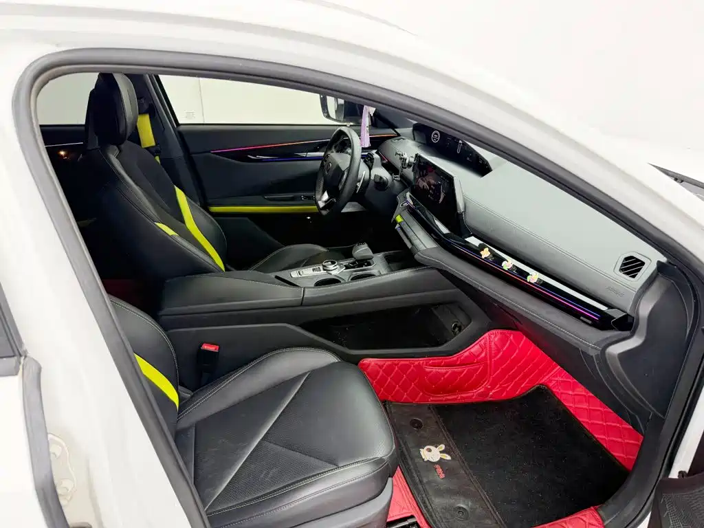 Changan UNI-V 2022 1.5T Sport