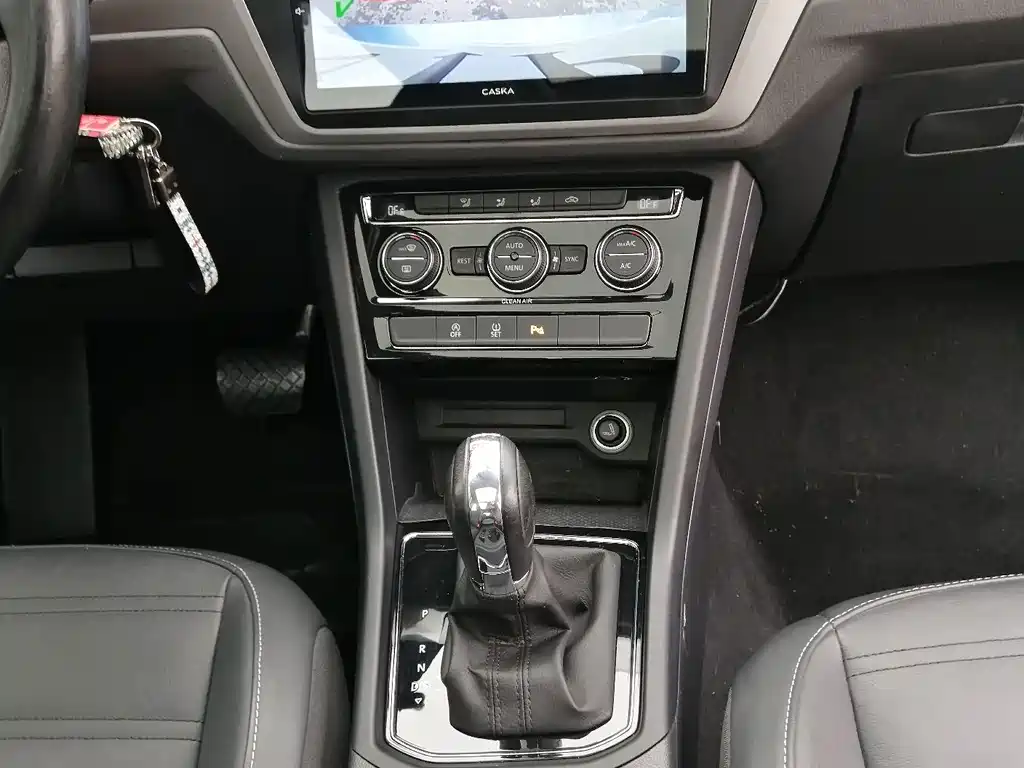 Volkswagen Touran — миниатюра 22