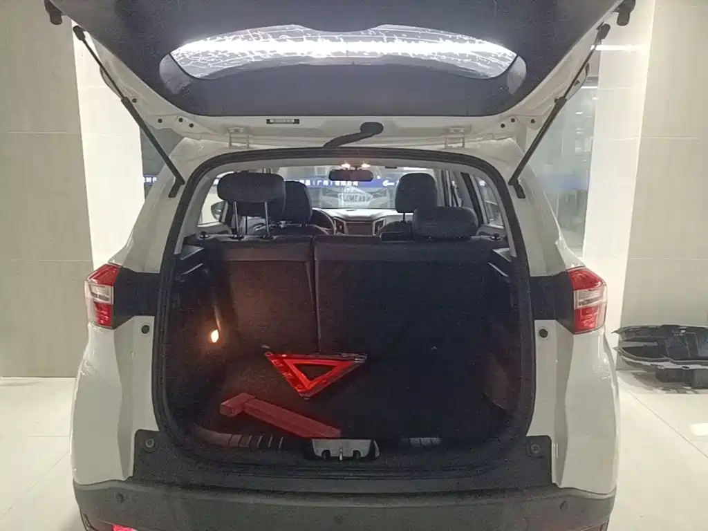 Changan CS15 — миниатюра 19