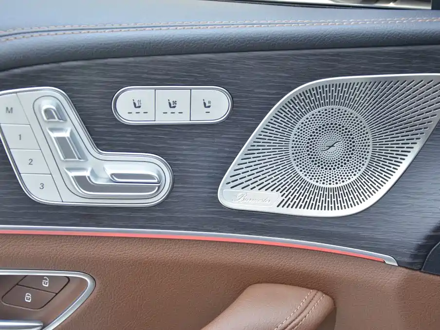 Mercedes-Benz GLS — миниатюра 14