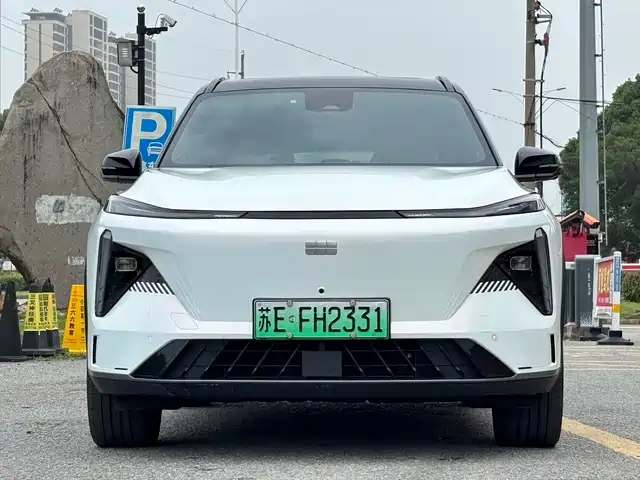 2023 Geely Galaxy L7