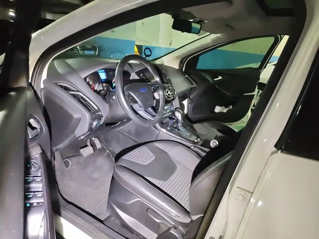 Ford Focus — миниатюра 12