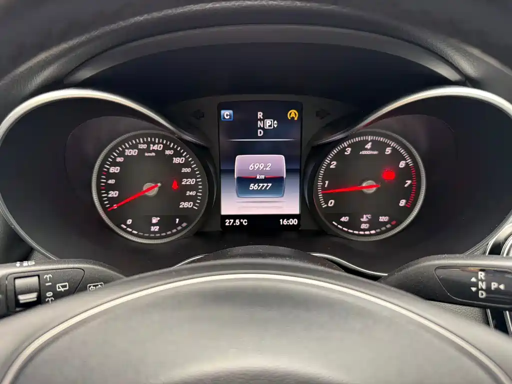 Mercedes-Benz C-Class (Import) — миниатюра 4