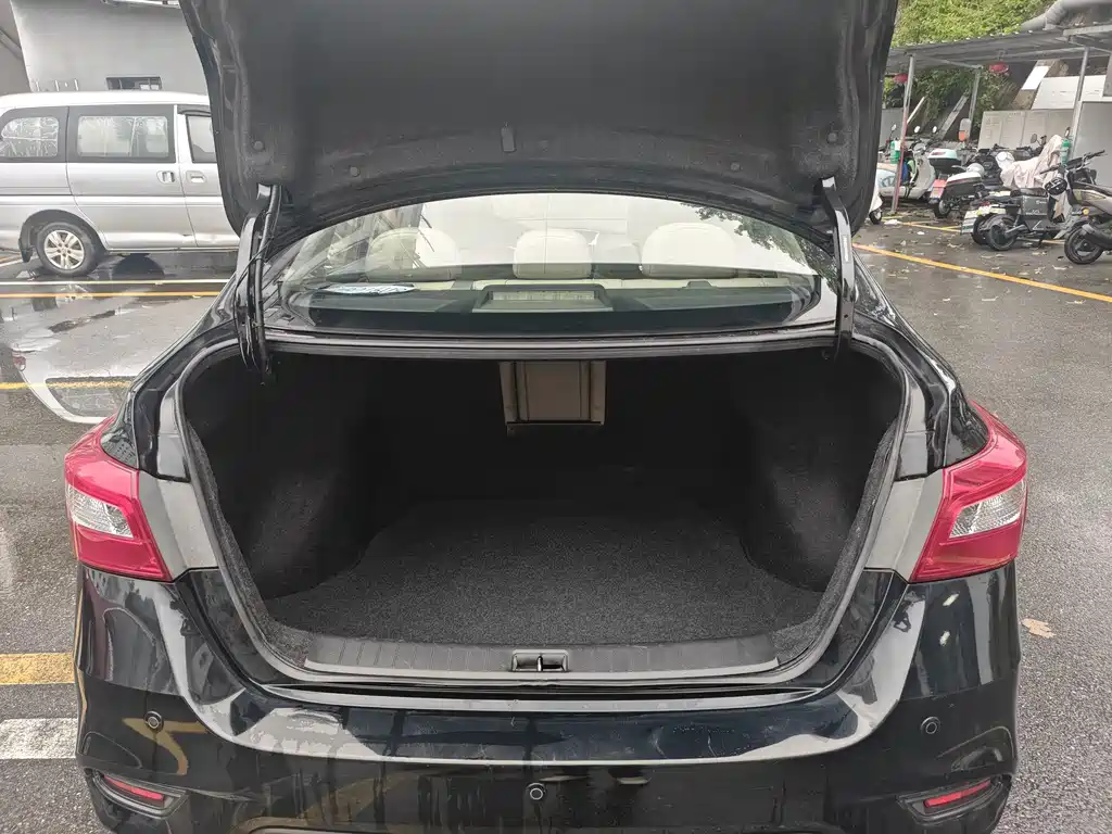 Nissan Sylphy — миниатюра 16