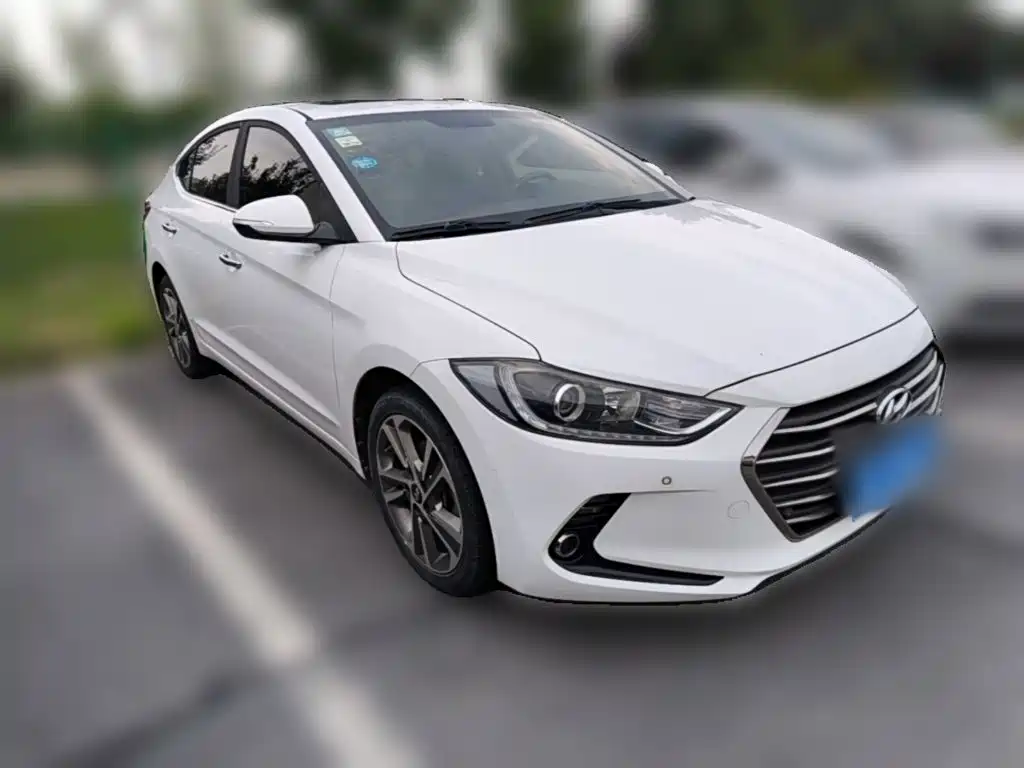 Hyundai Elantra — миниатюра 24