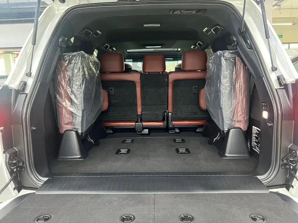 Lexus LX 2019 570 Luxury