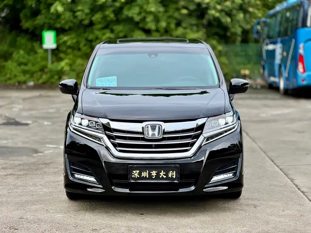Honda Elysion — миниатюра 2