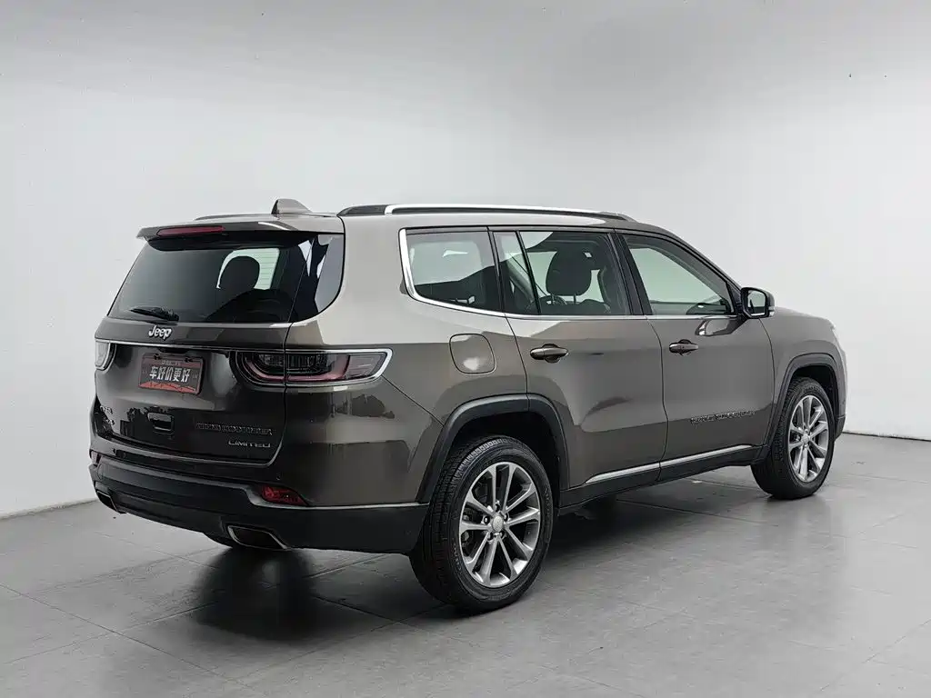 Jeep Grand Commander — миниатюра 2