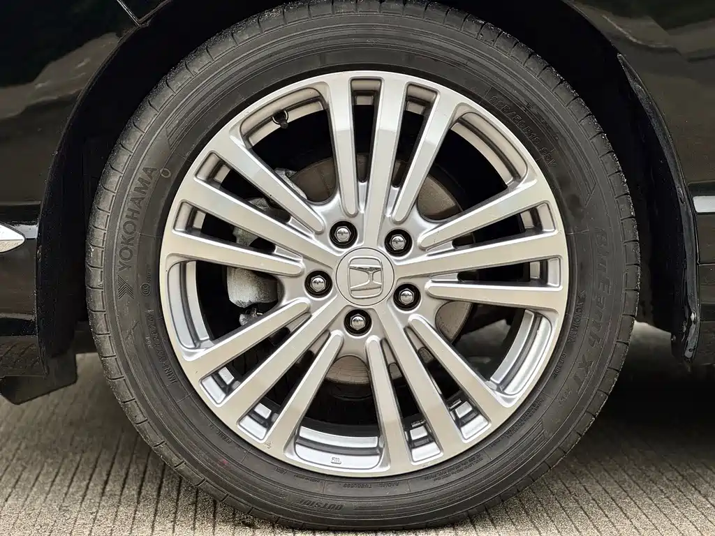 Honda Elysion — миниатюра 12