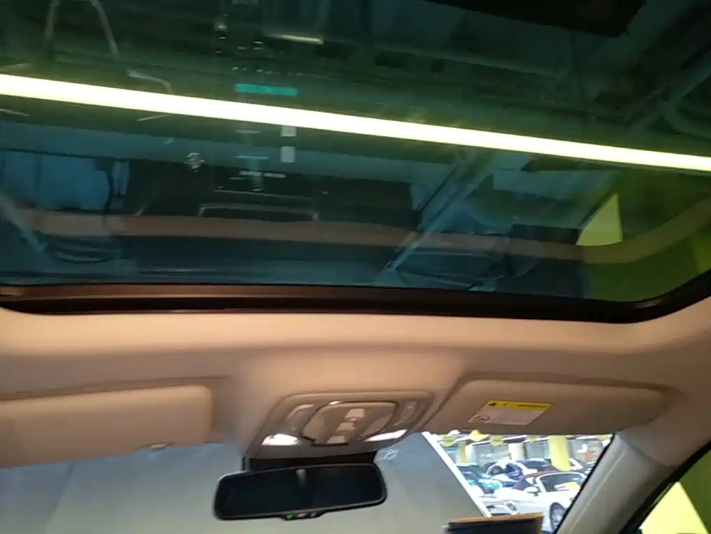 Roewe RX5 New Energy — миниатюра 18