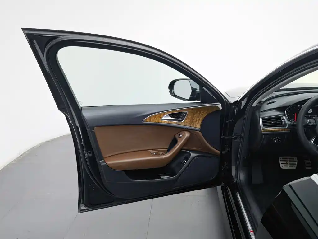 Audi A6L — миниатюра 8