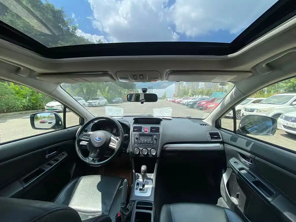 Subaru XV — миниатюра 4