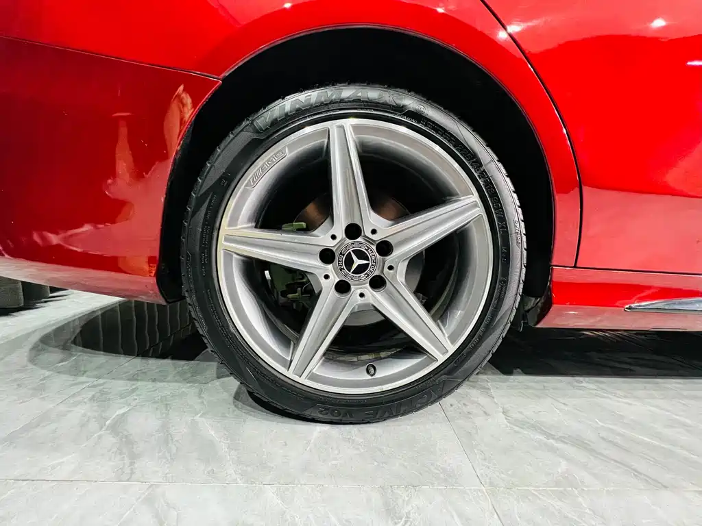 Mercedes-Benz C-Class — миниатюра 12