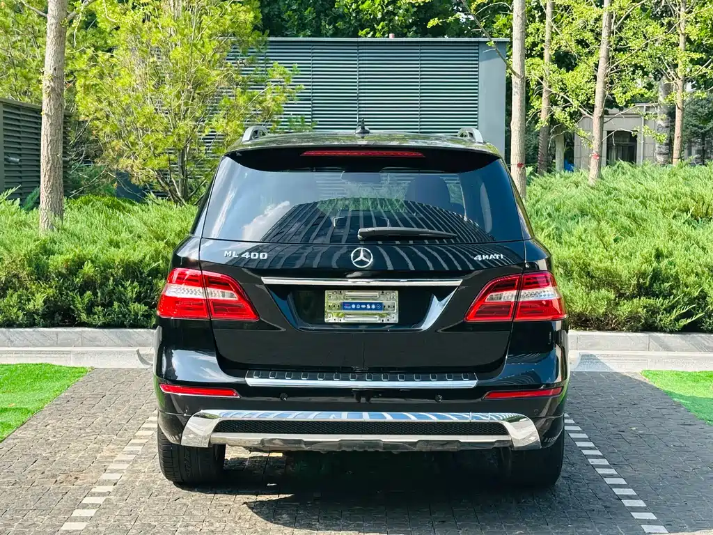 Mercedes-Benz M-Class — миниатюра 5