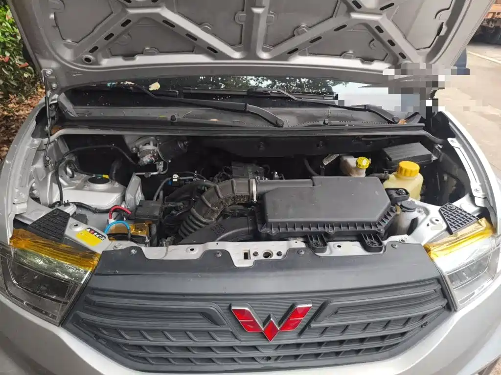 Wuling Hongguang V — миниатюра 11