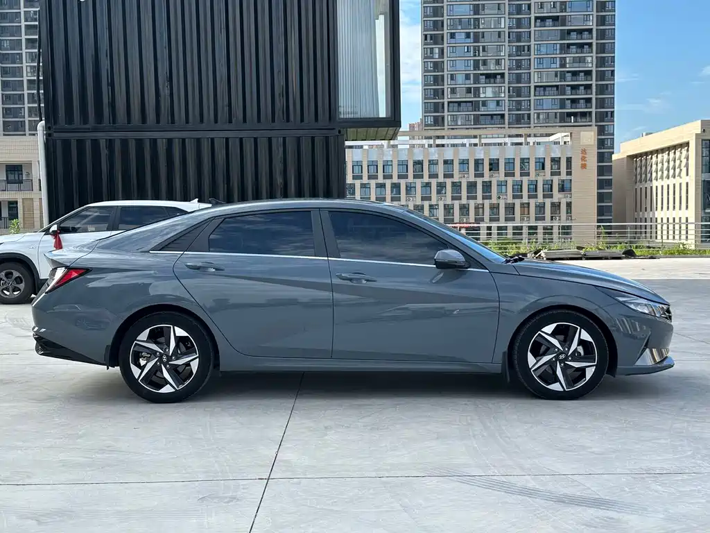 Hyundai Elantra 2022 1.5L CVT GLX Elite