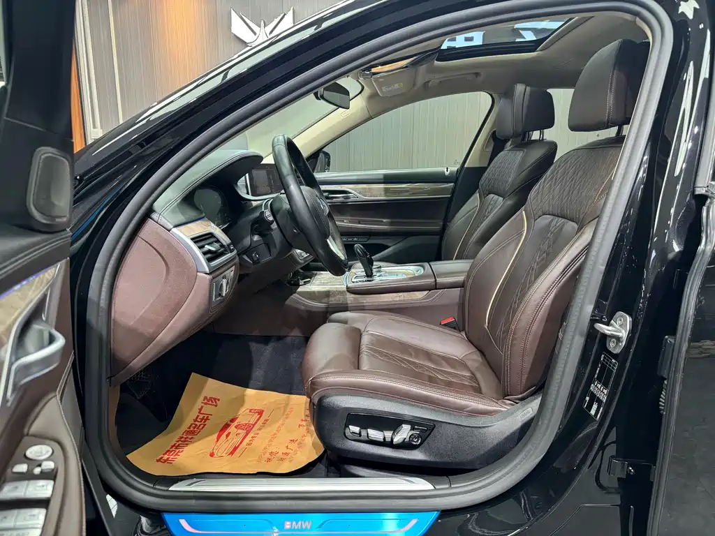 BMW 7 Series 7 2019 740Li Lead Luxury