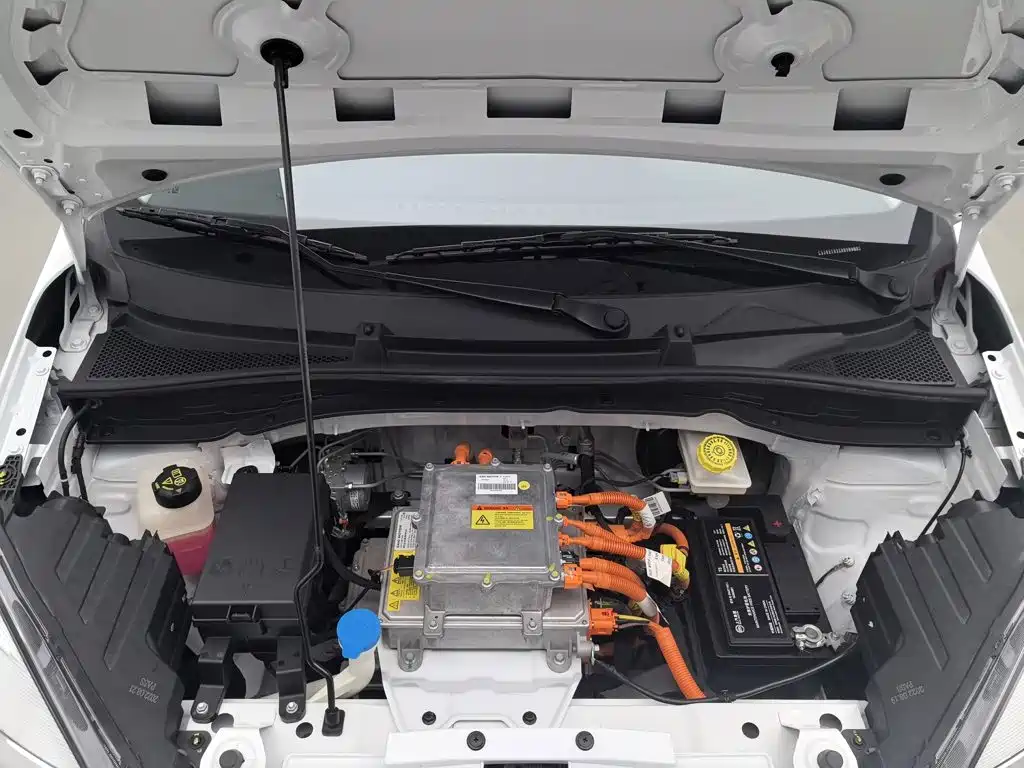 Roewe Clever — миниатюра 6