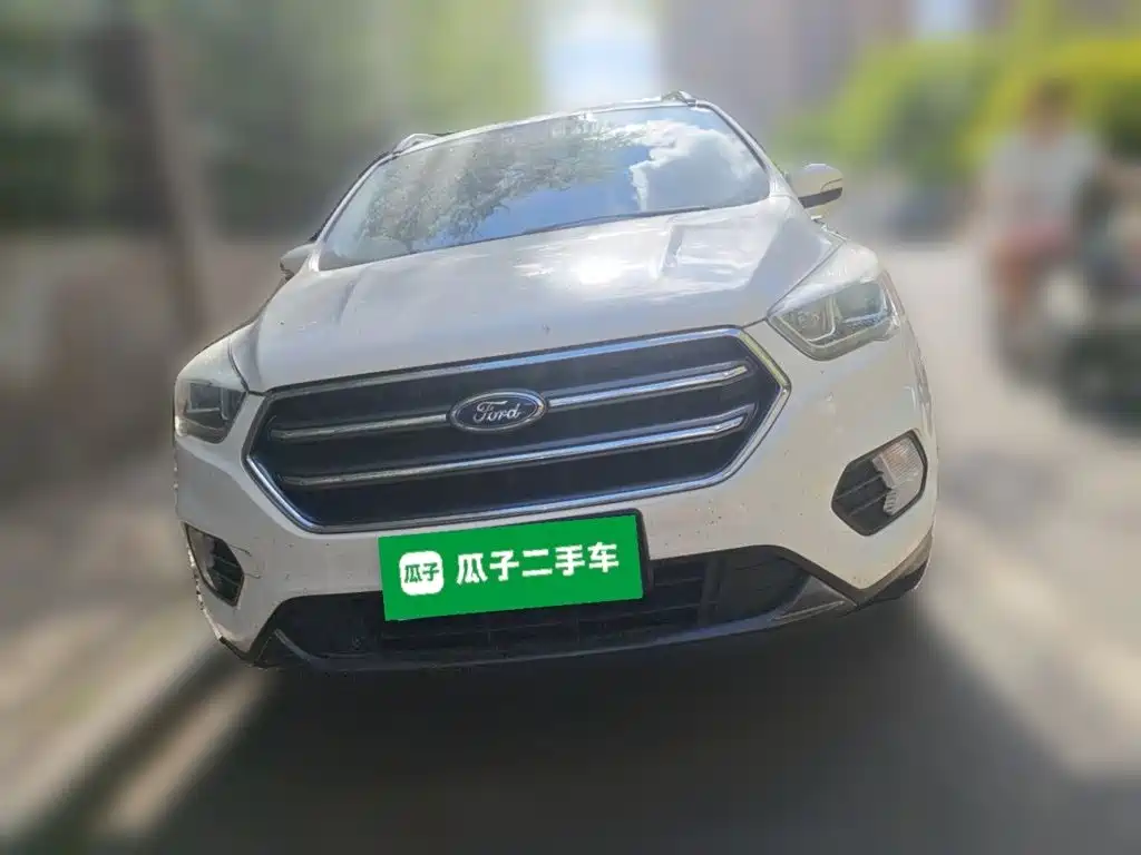 Ford Kuga — миниатюра 24