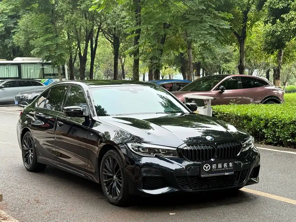 BMW 3 Series 2022