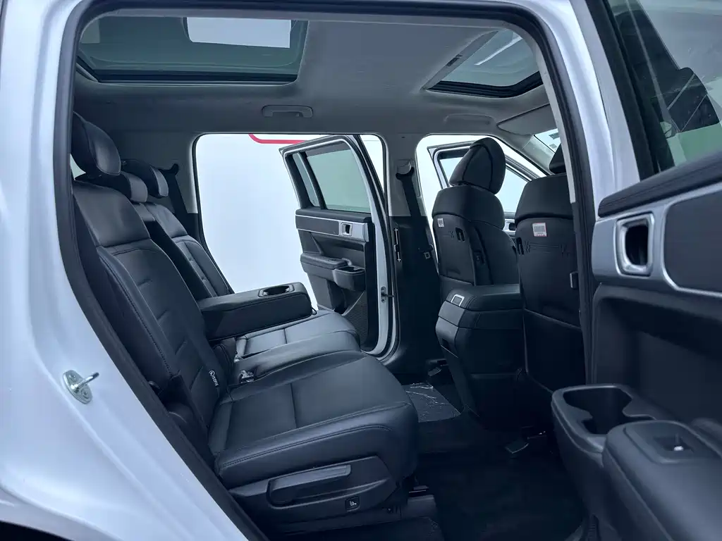 Hyundai Santa Fe — миниатюра 23