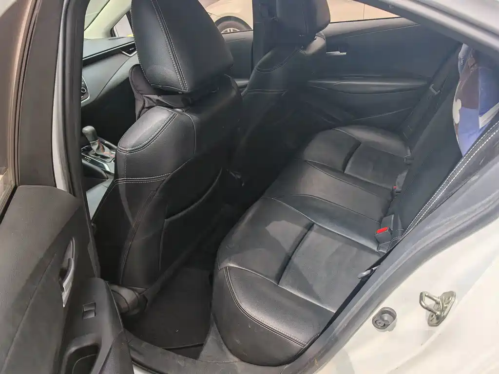 Toyota Corolla — миниатюра 6