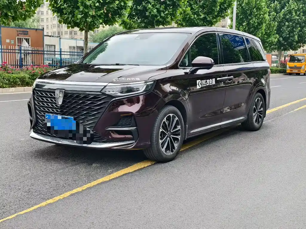 Roewe iMAX8 2021